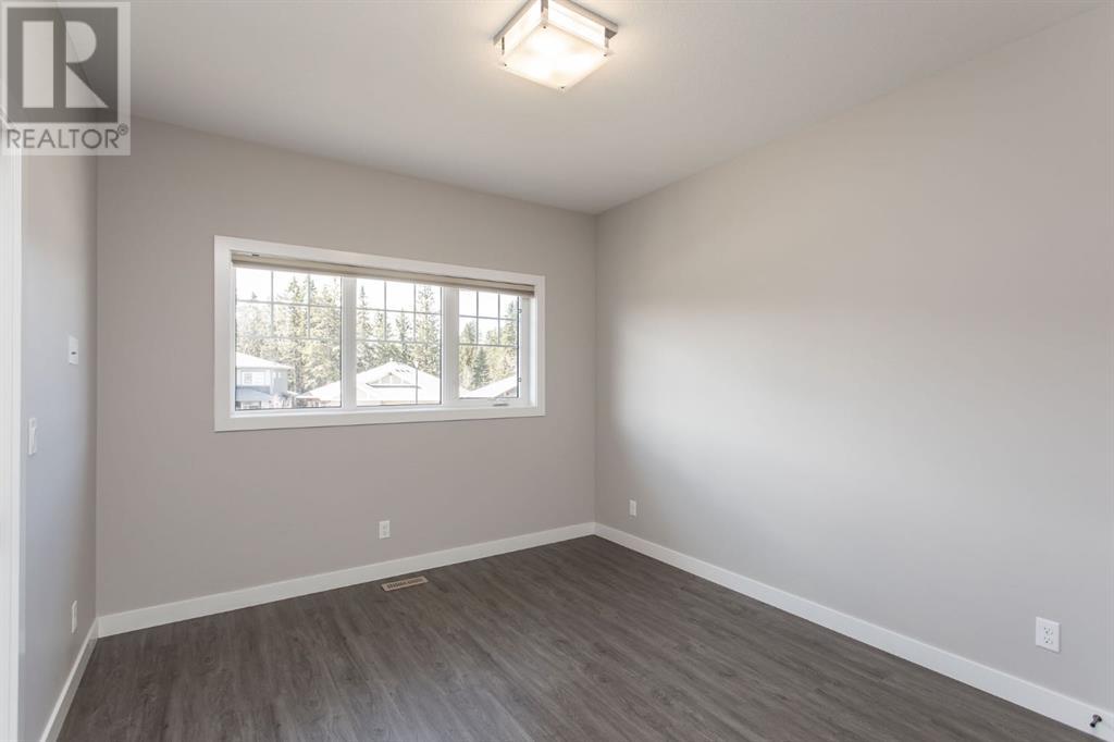 Photo 28 of 52 Talisman Close, Red Deer AB