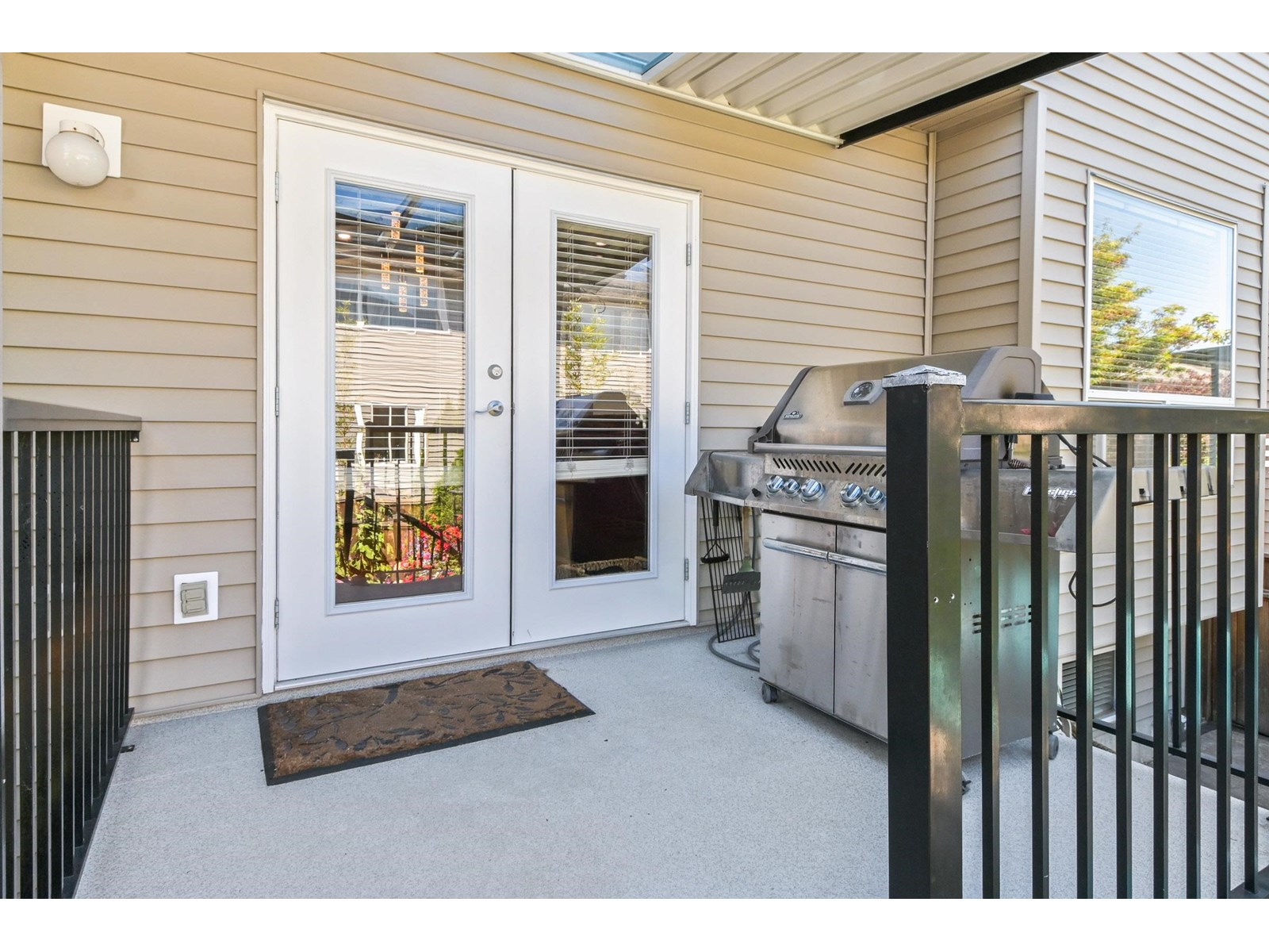 Photo 4 of 21671 89 A Avenue, Langley BC