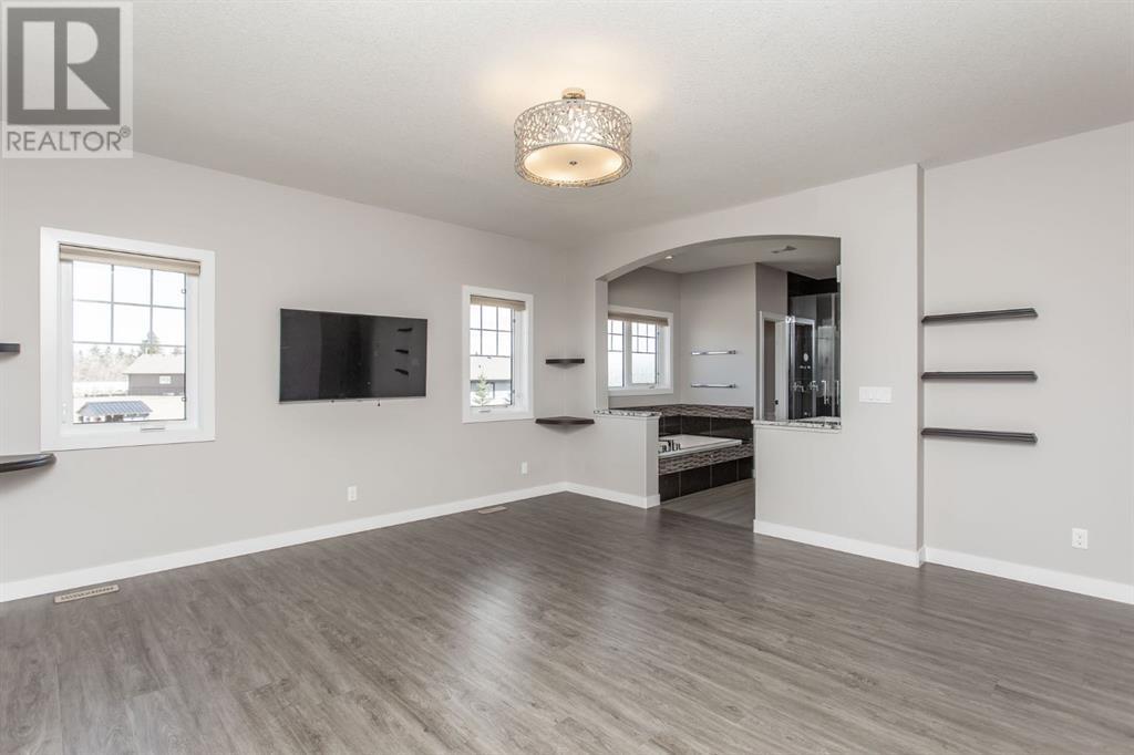 Photo 33 of 52 Talisman Close, Red Deer AB
