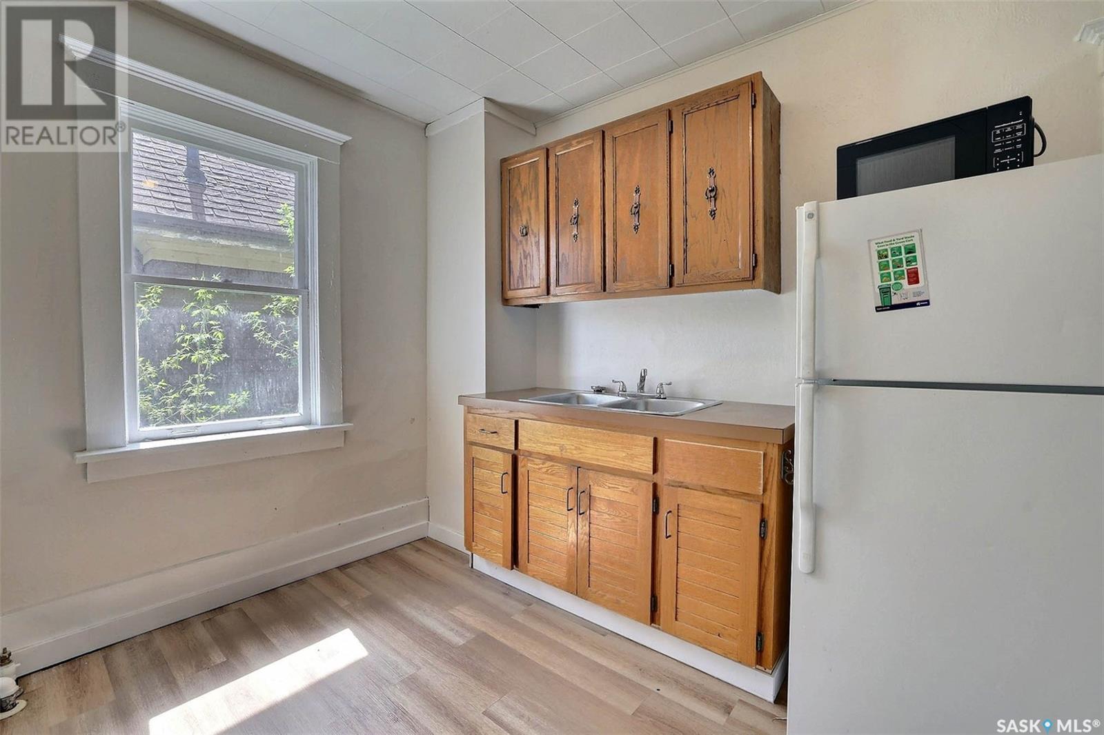 Photo 24 of 2263 Osler Street, Regina SK