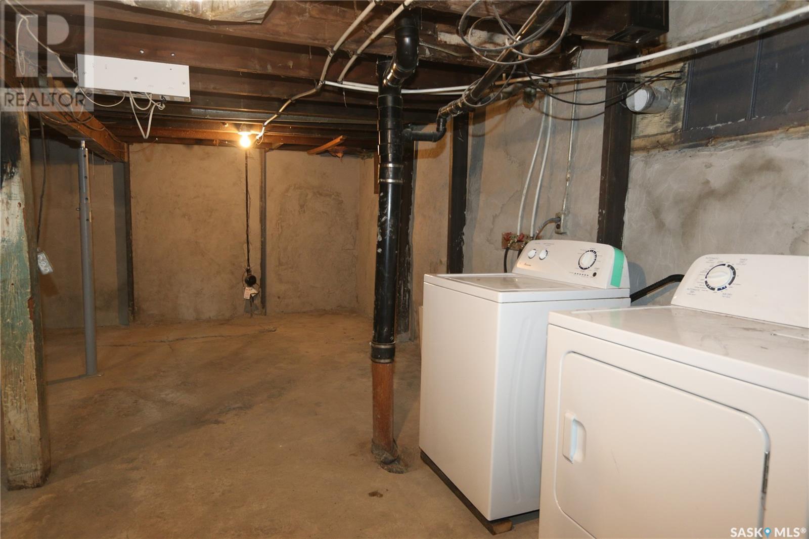 Photo 28 of 1360 Athol Street, Regina SK