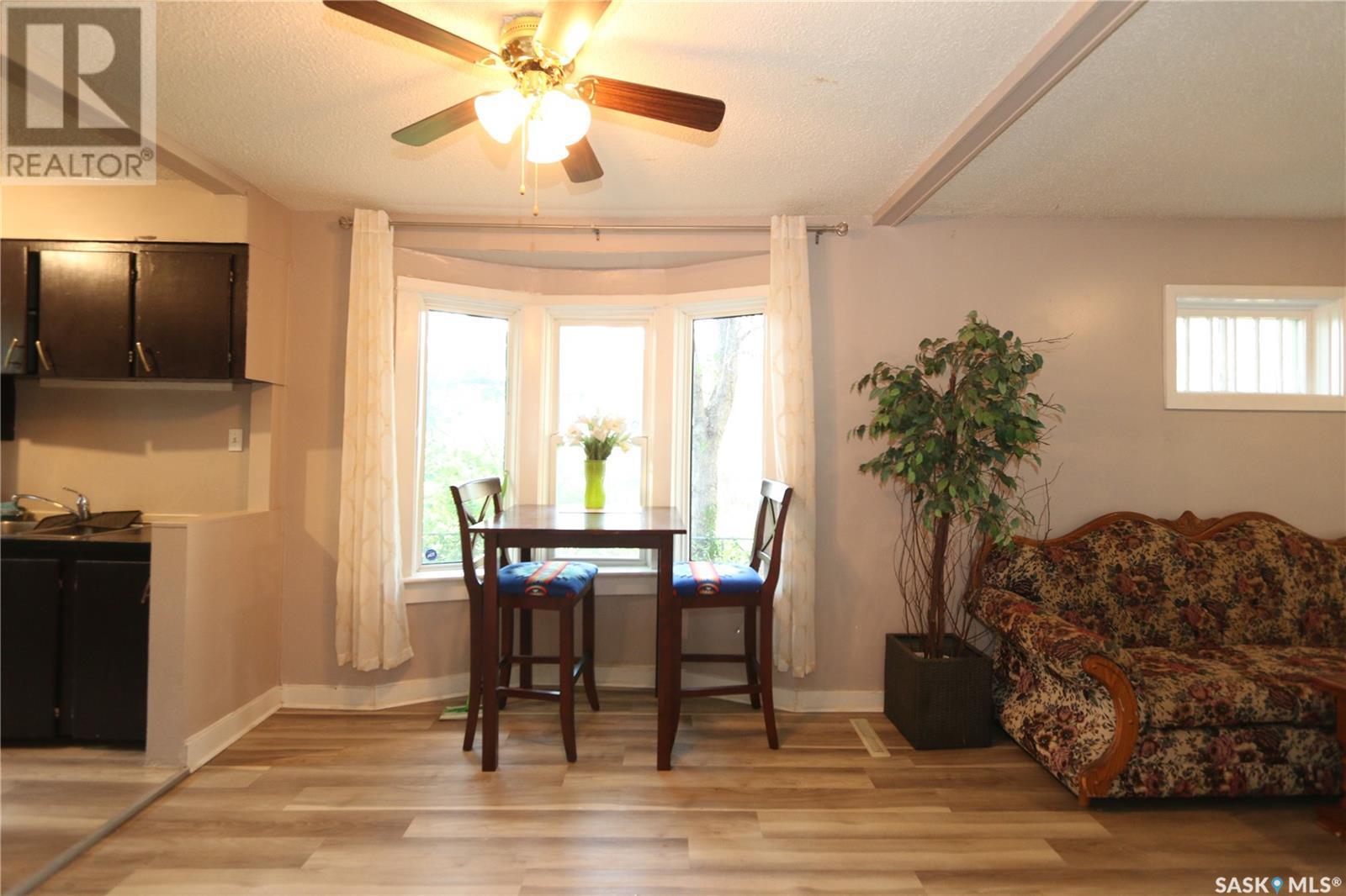Photo 4 of 1360 Athol Street, Regina SK