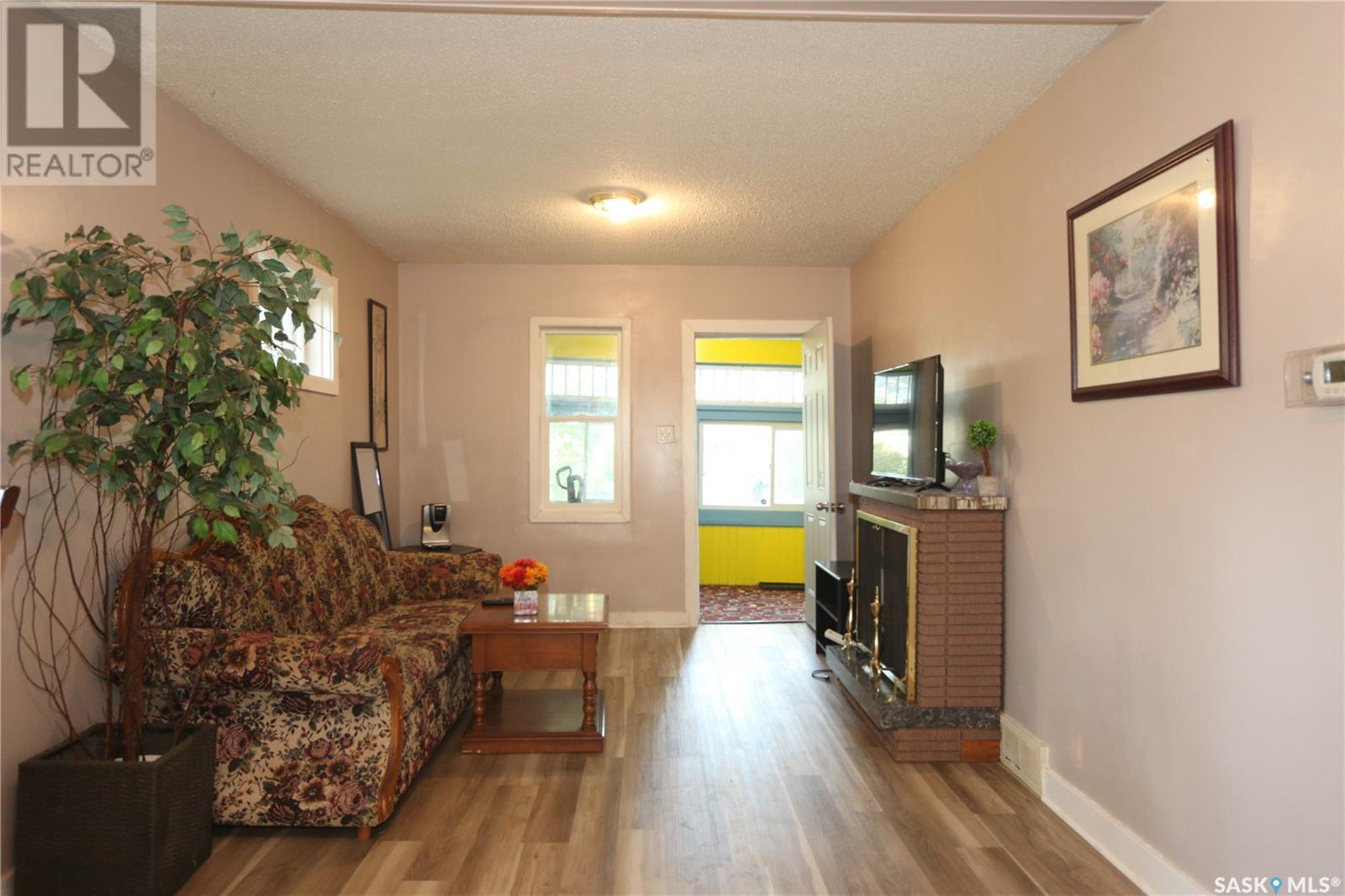 Photo 6 of 1360 Athol Street, Regina SK