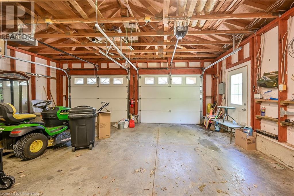 Photo 32 of 94 Sutherland Street W, Caledonia ON
