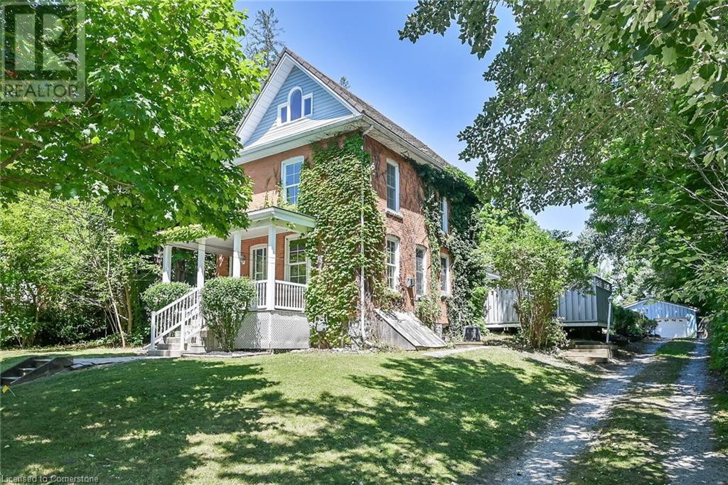 Photo 3 of 94 Sutherland Street W, Caledonia ON