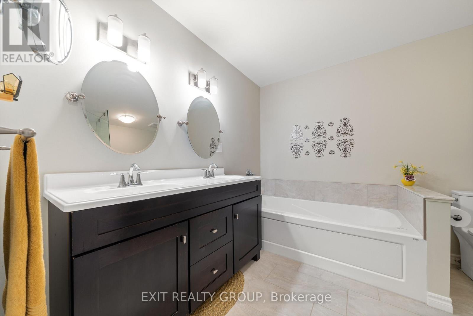 Photo 26 of 13 31 Keegan Parkway, Belleville ON