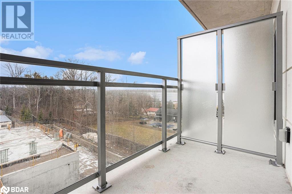 Photo 5 of 56 Lakeside Terrace Unit 302, Barrie ON