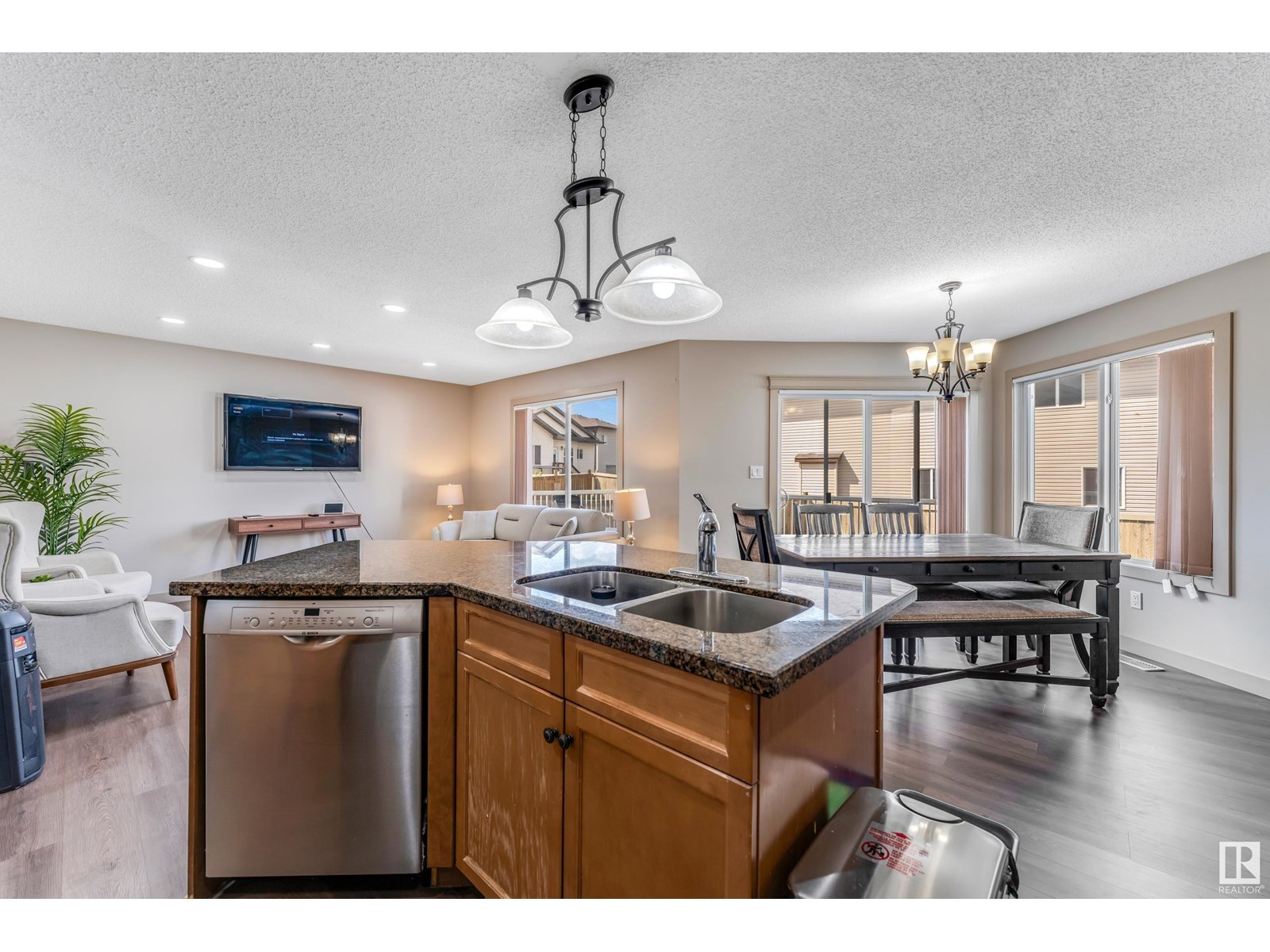 Photo 13 of 463 Tamarack Green Nw Nw, Edmonton AB