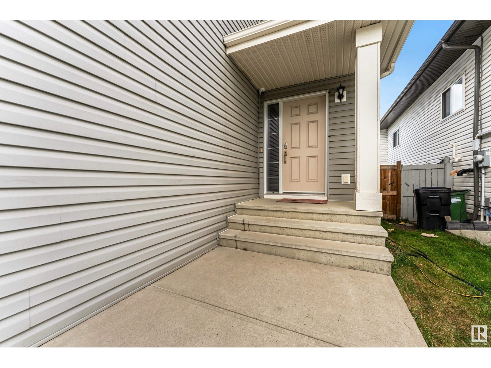 Photo 3 of 463 Tamarack Green Nw Nw, Edmonton AB