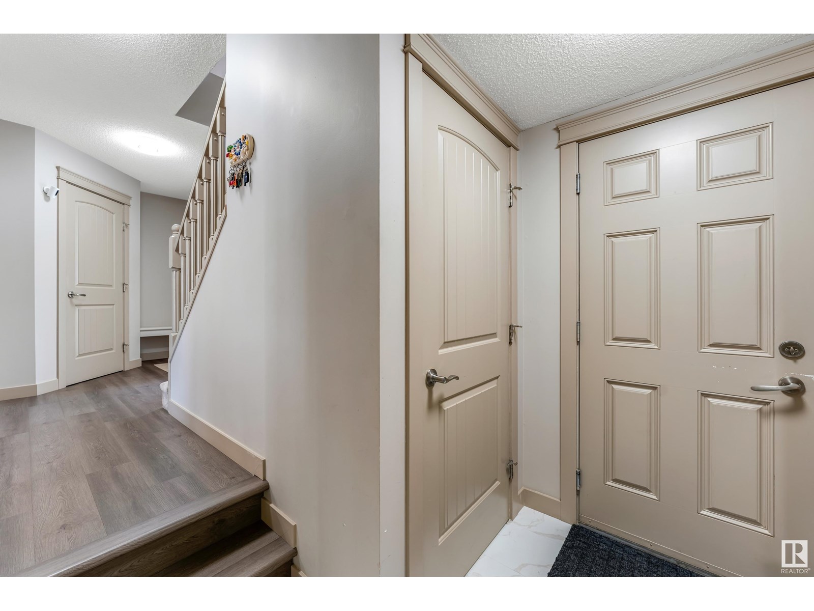 Photo 5 of 463 Tamarack Green Nw Nw, Edmonton AB