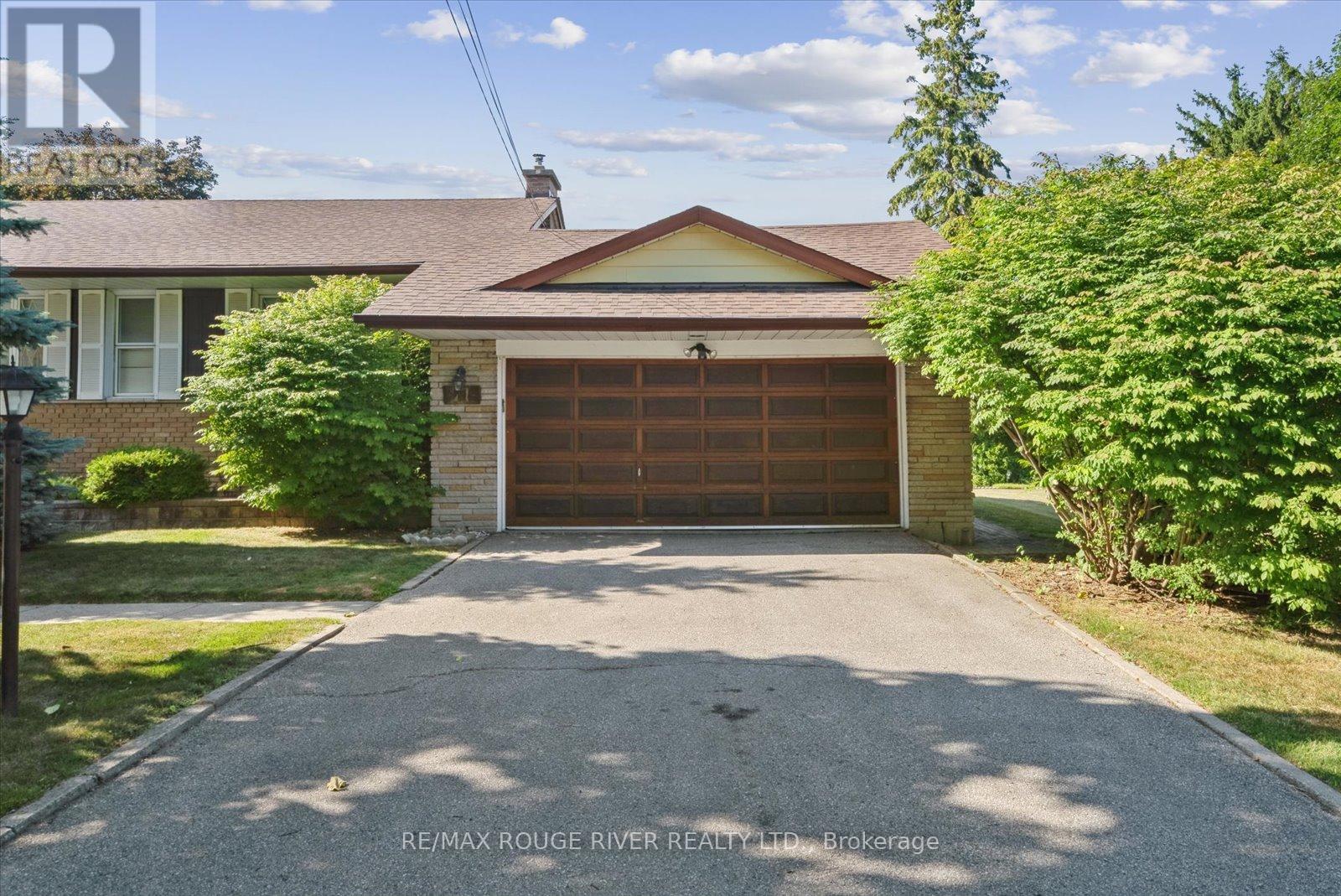 Photo 20 of 71 Cedar Brae Boulevard, Toronto ON