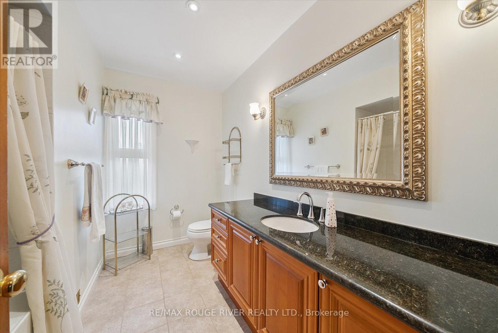 Photo 22 of 71 Cedar Brae Boulevard, Toronto ON