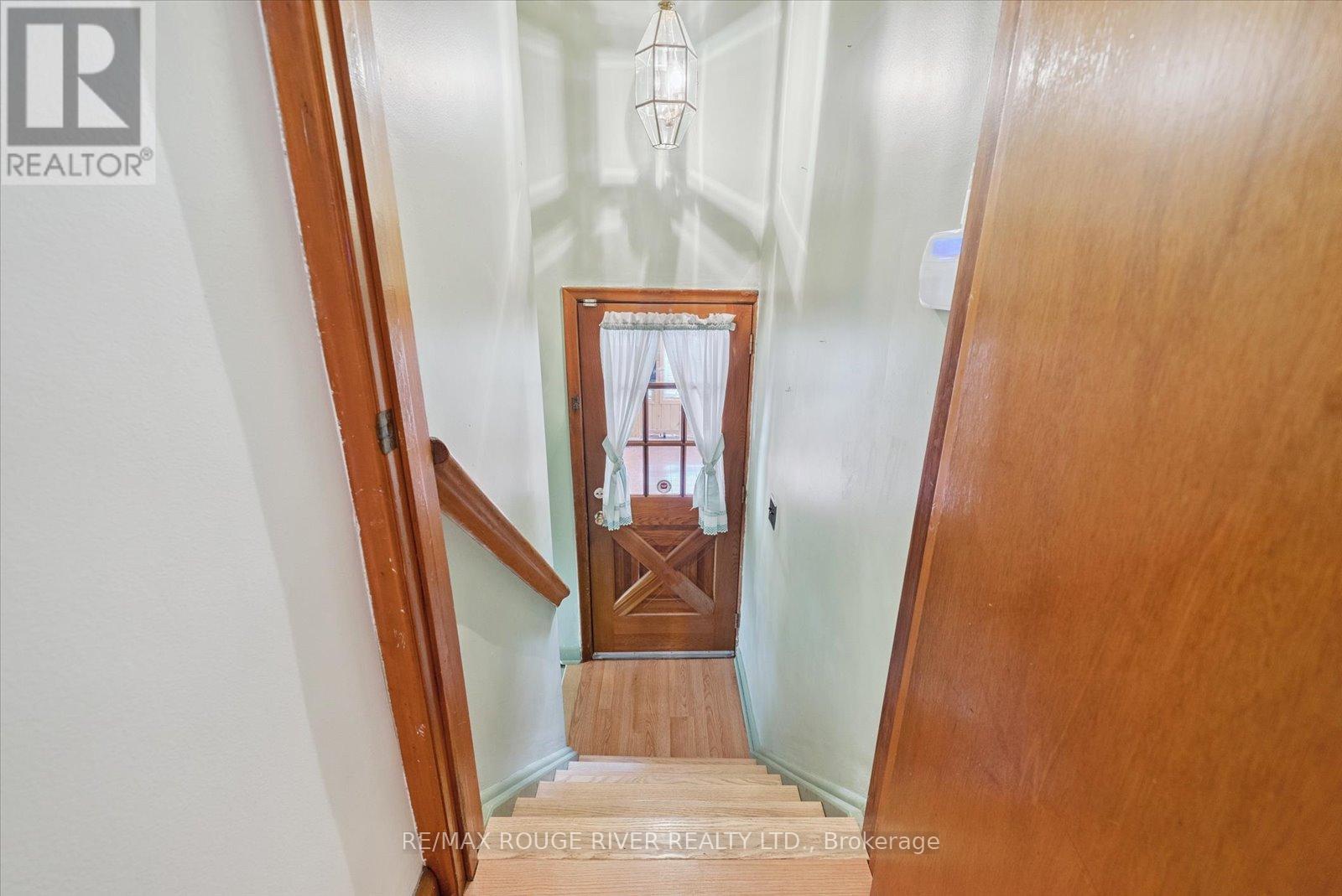 Photo 33 of 71 Cedar Brae Boulevard, Toronto ON