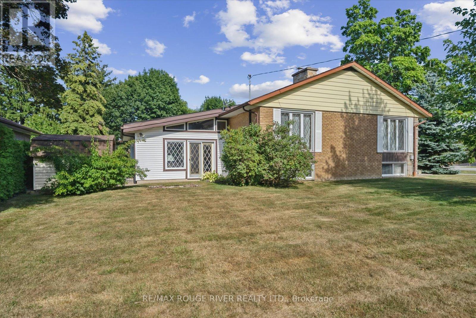 Photo 26 of 71 Cedar Brae Boulevard, Toronto ON