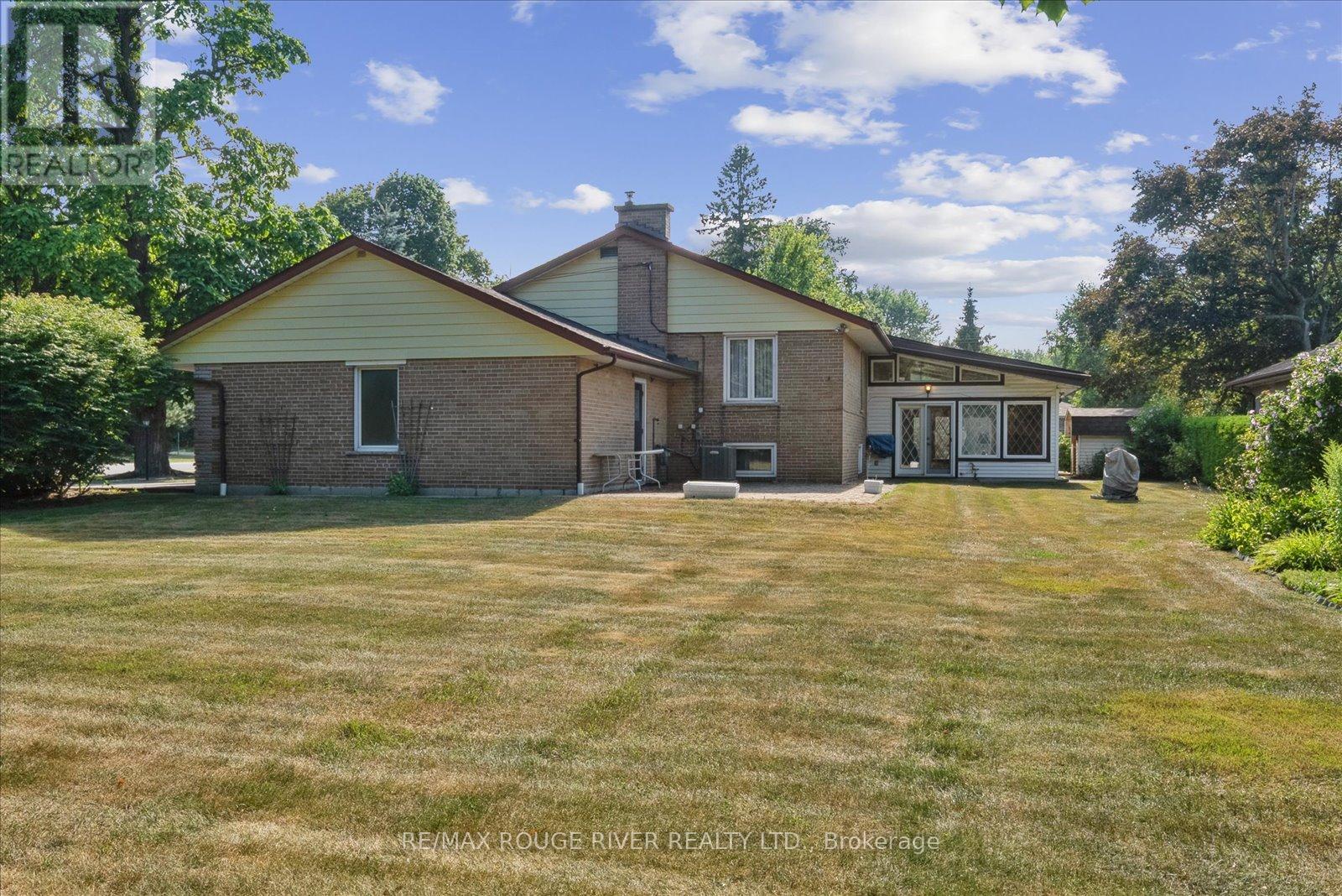 Photo 30 of 71 Cedar Brae Boulevard, Toronto ON