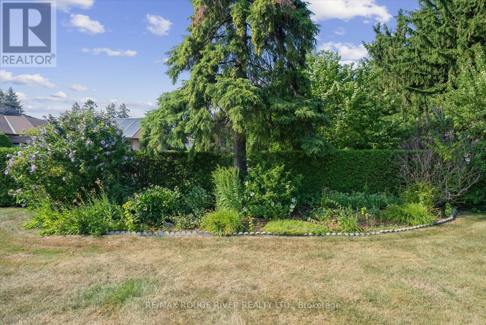 Photo 42 of 71 Cedar Brae Boulevard, Toronto ON