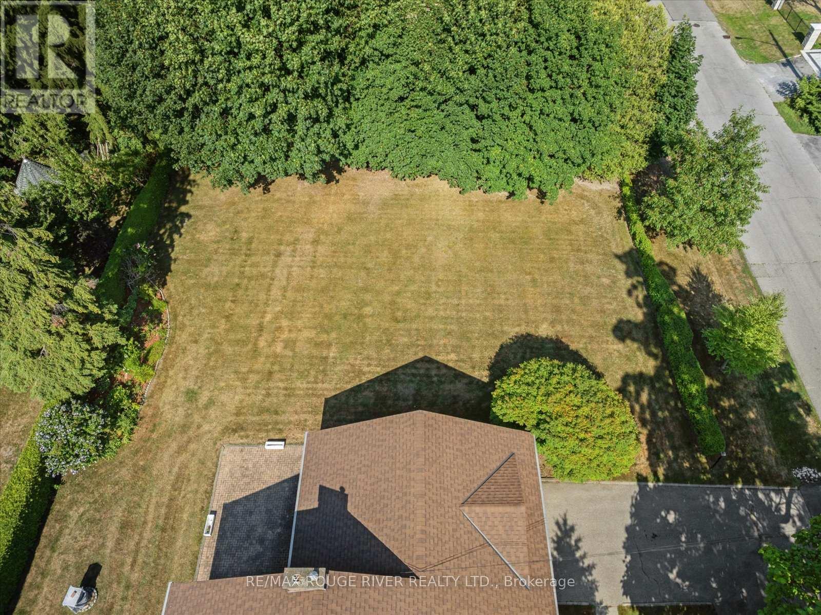 Photo 17 of 71 Cedar Brae Boulevard, Toronto ON