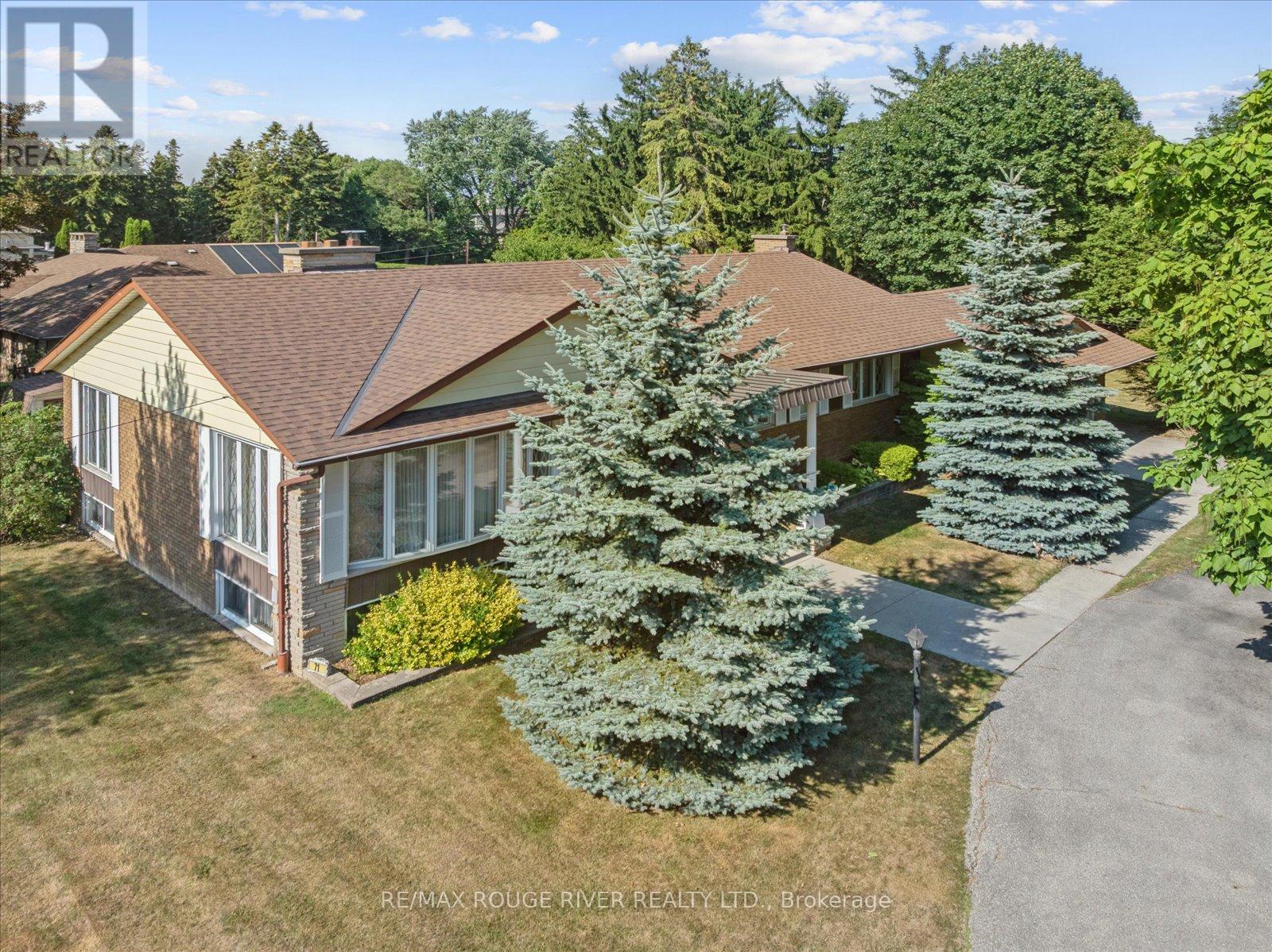 Photo 47 of 71 Cedar Brae Boulevard, Toronto ON
