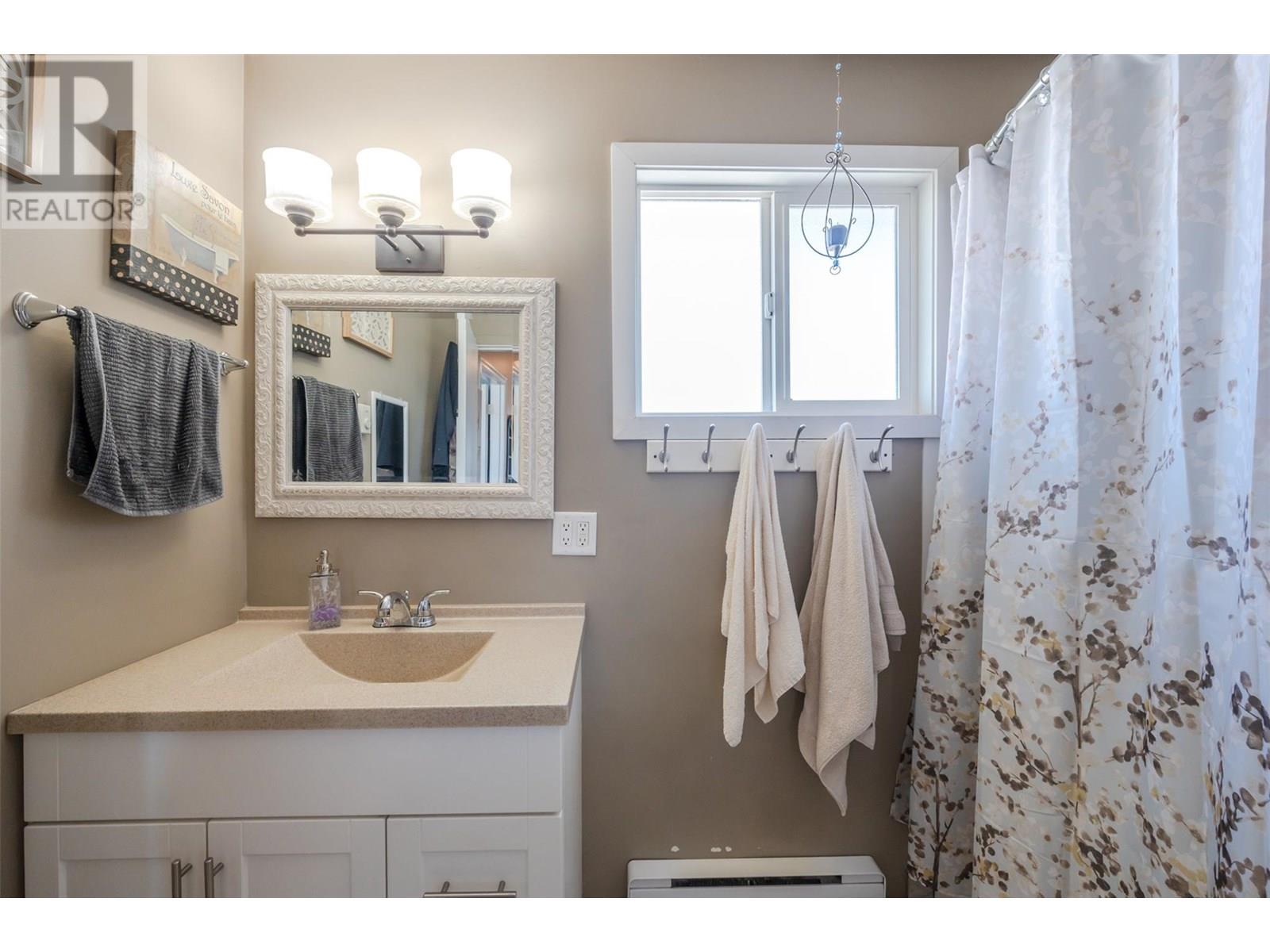 54 3099 South Main Street, Penticton