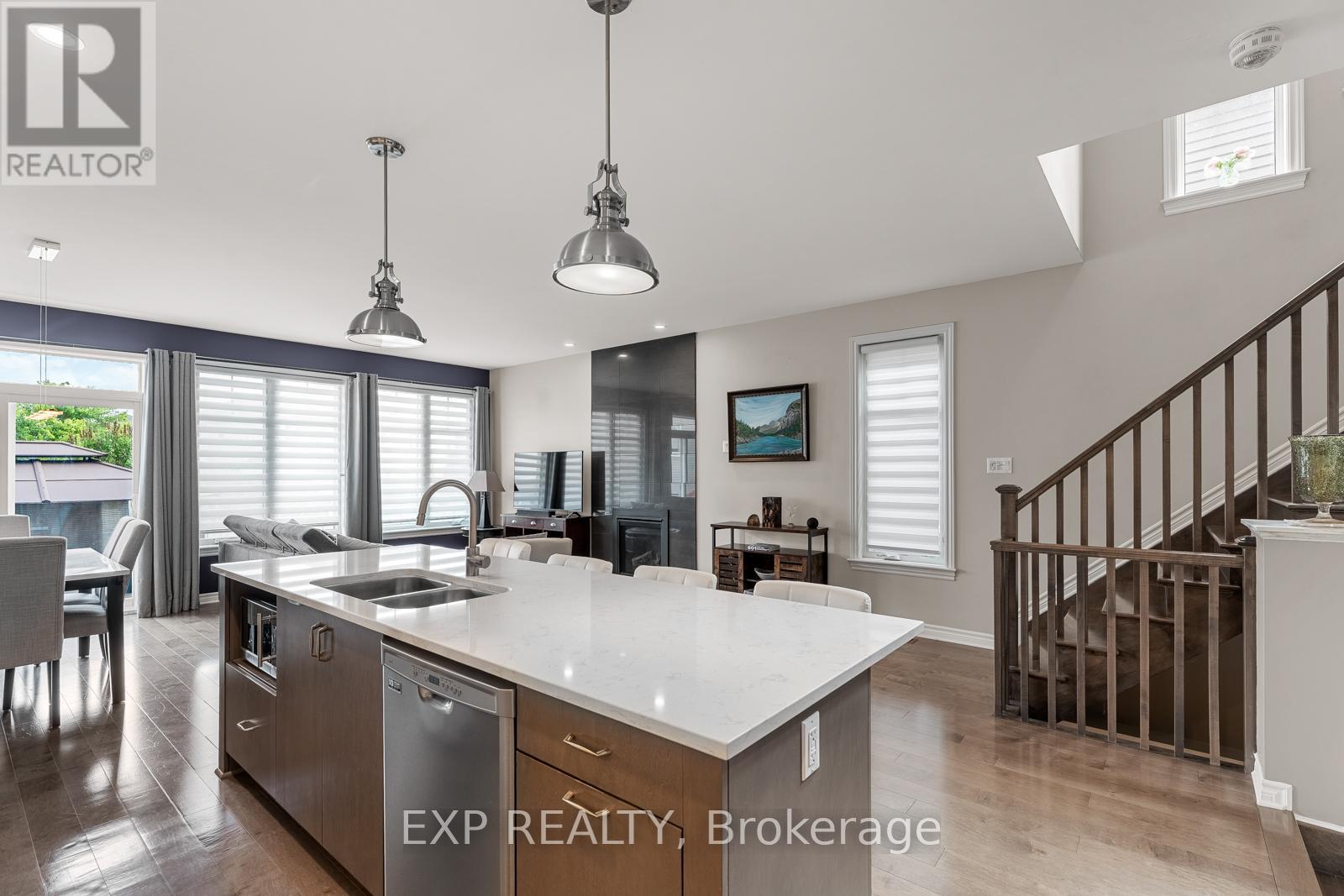 Photo 23 of 394 Warmstone Drive, Ottawa ON