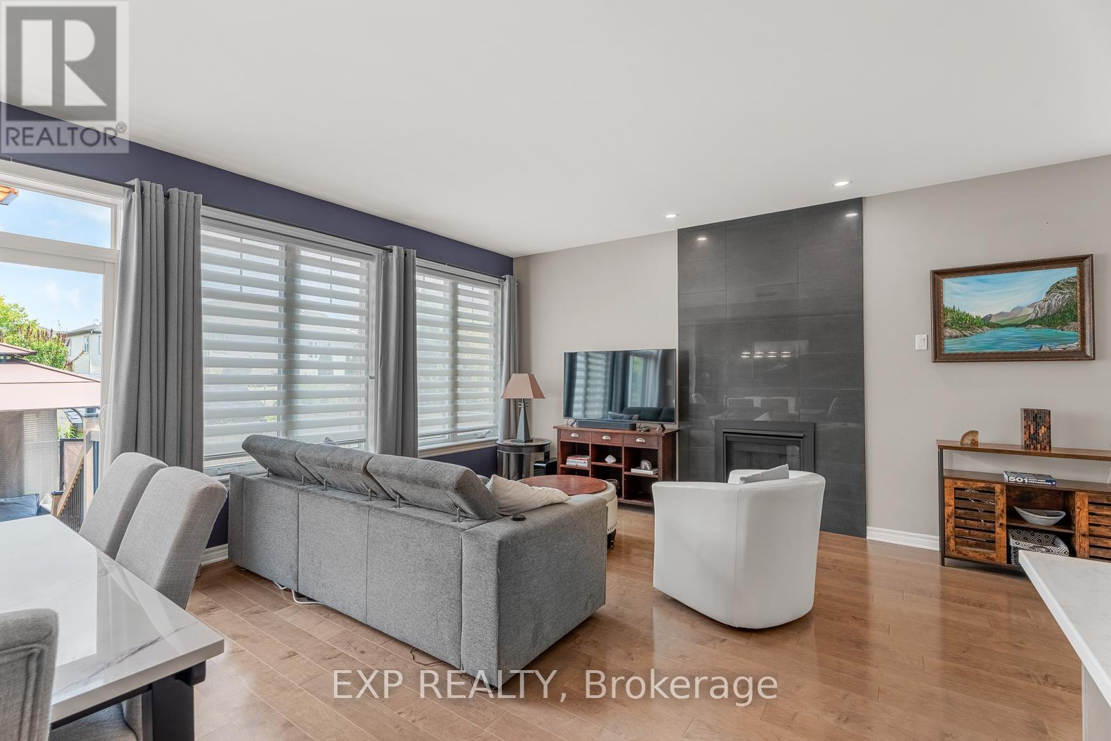 Photo 28 of 394 Warmstone Drive, Ottawa ON