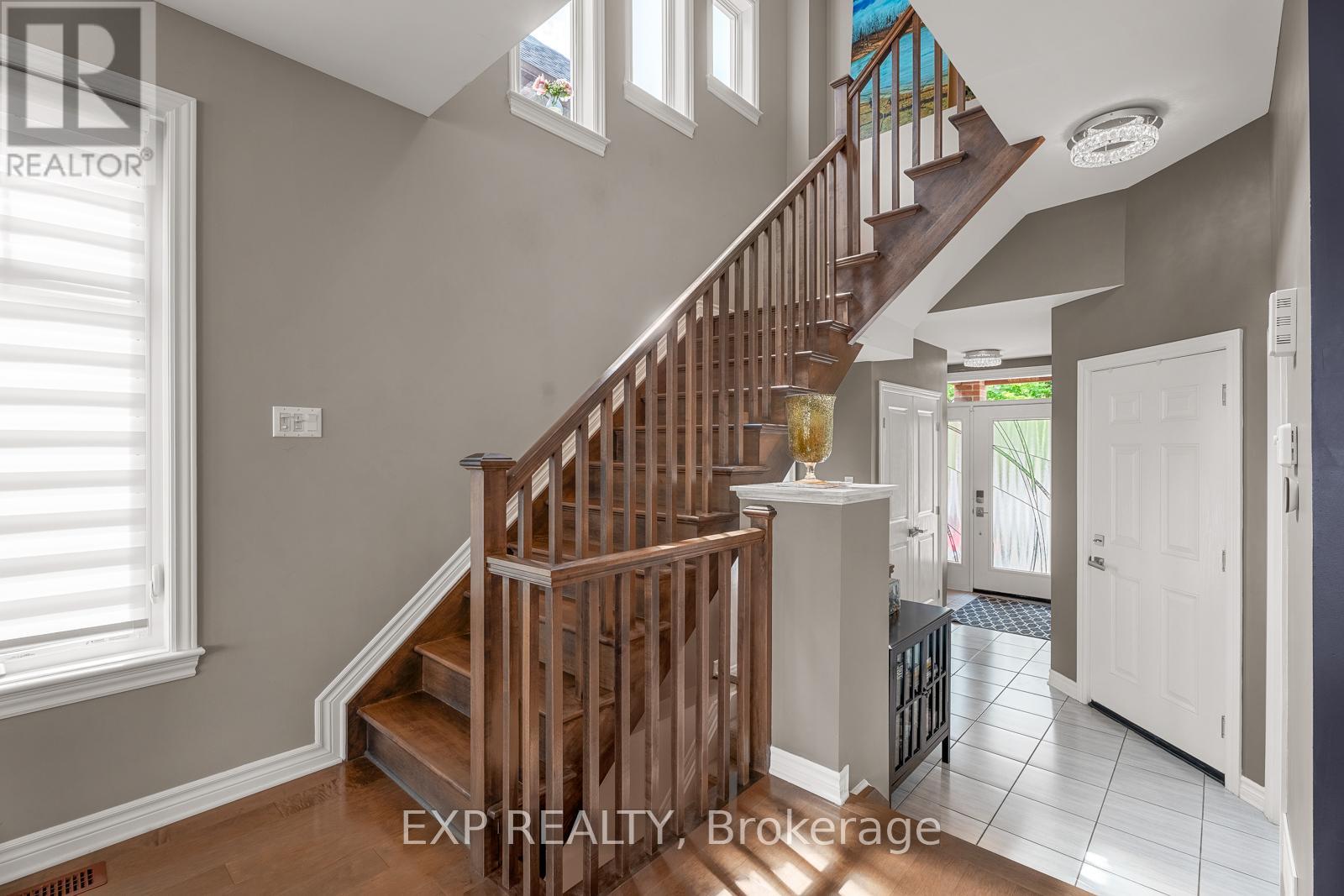 Photo 11 of 394 Warmstone Drive, Ottawa ON