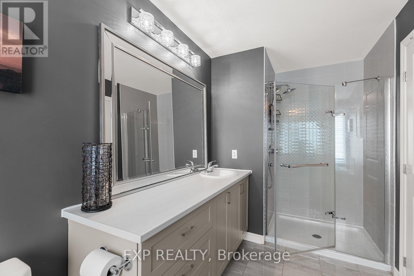 Photo 37 of 394 Warmstone Drive, Ottawa ON