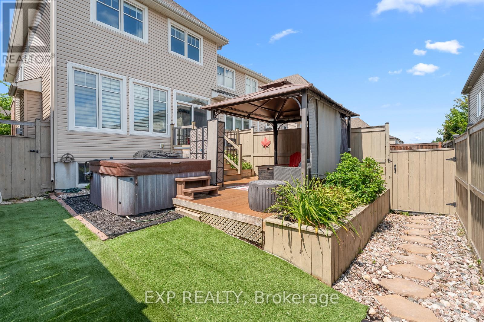 Photo 19 of 394 Warmstone Drive, Ottawa ON