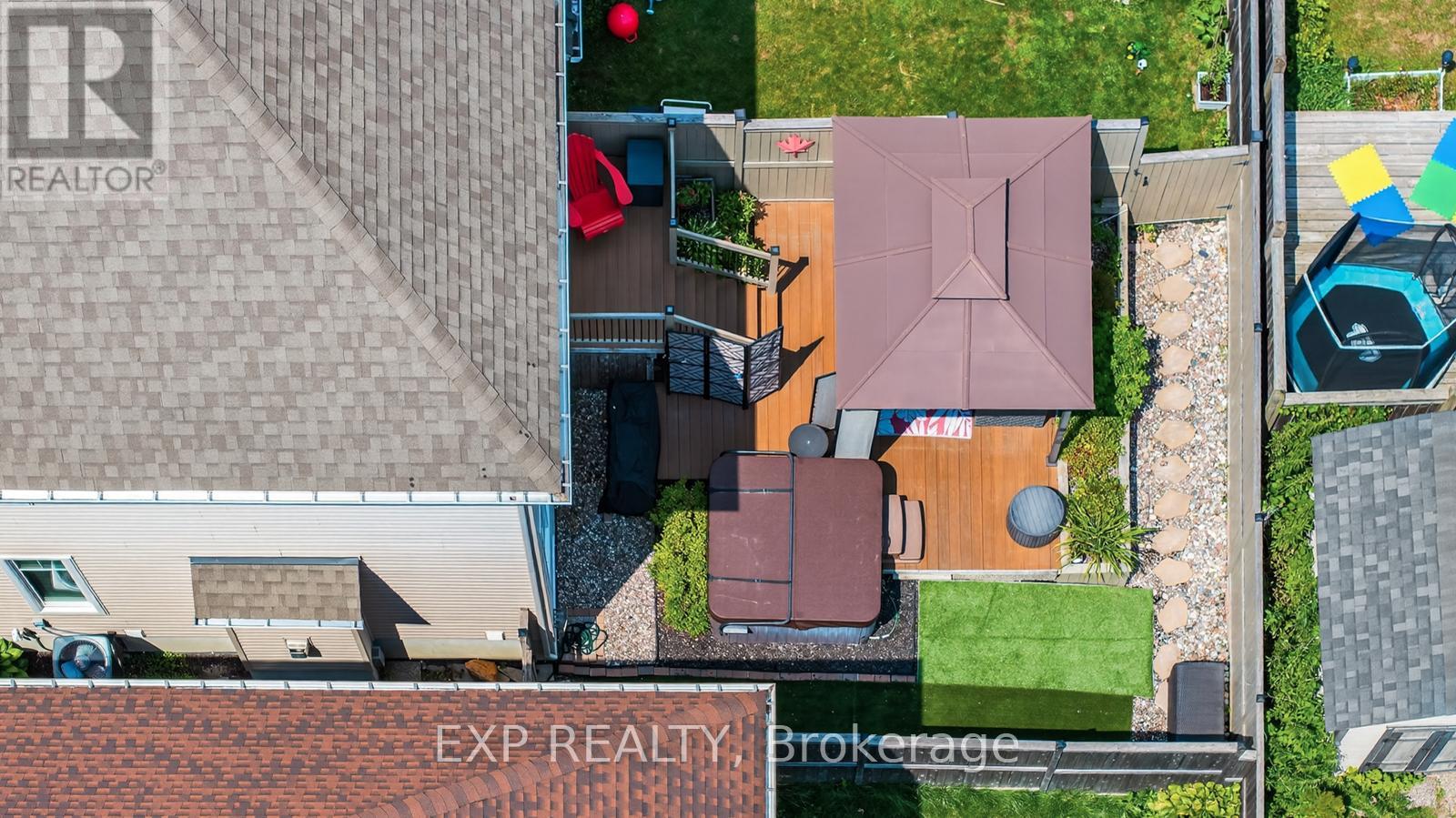 Photo 9 of 394 Warmstone Drive, Ottawa ON