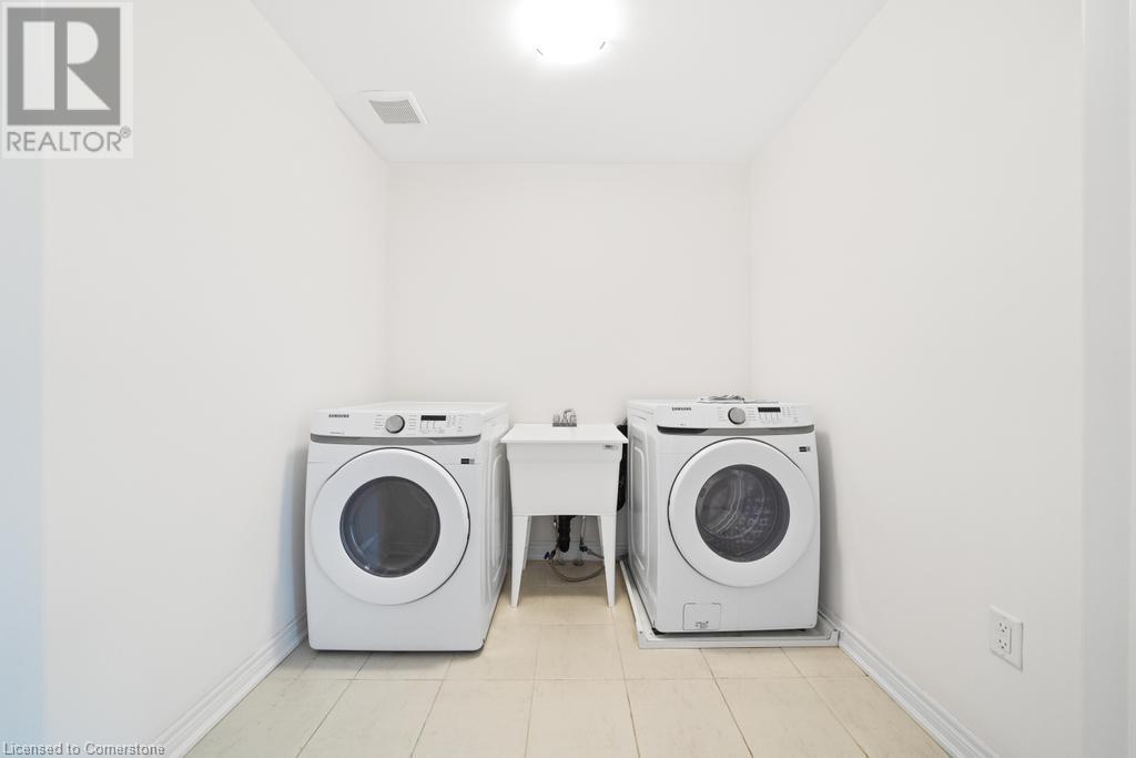 Photo 35 of 120 Court Drive Unit 88, Paris ON