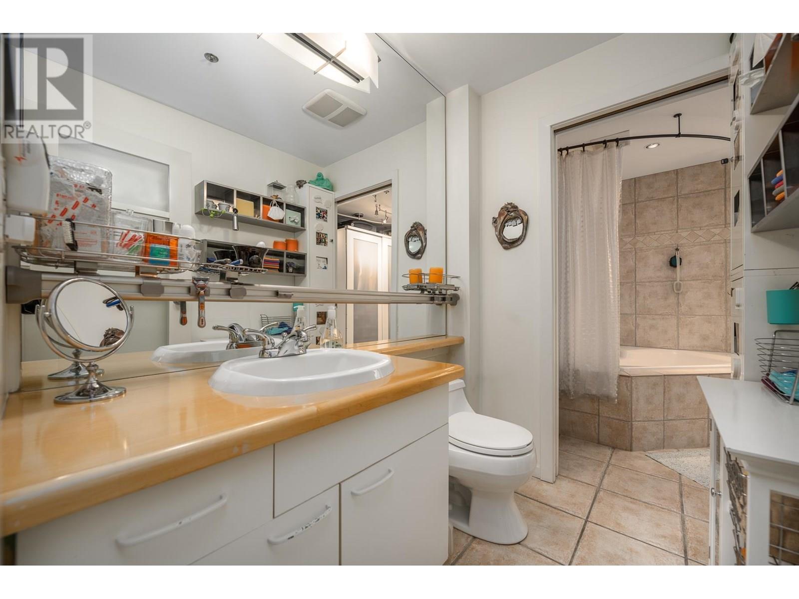 Photo 9 of 205 1066 Hamilton Street, Vancouver BC