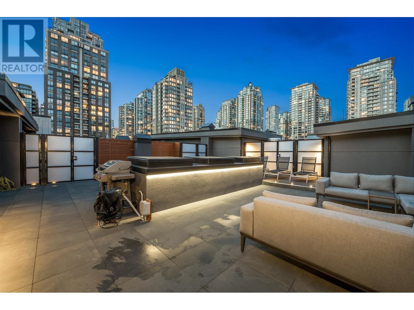 Photo 3 of 205 1066 Hamilton Street, Vancouver BC