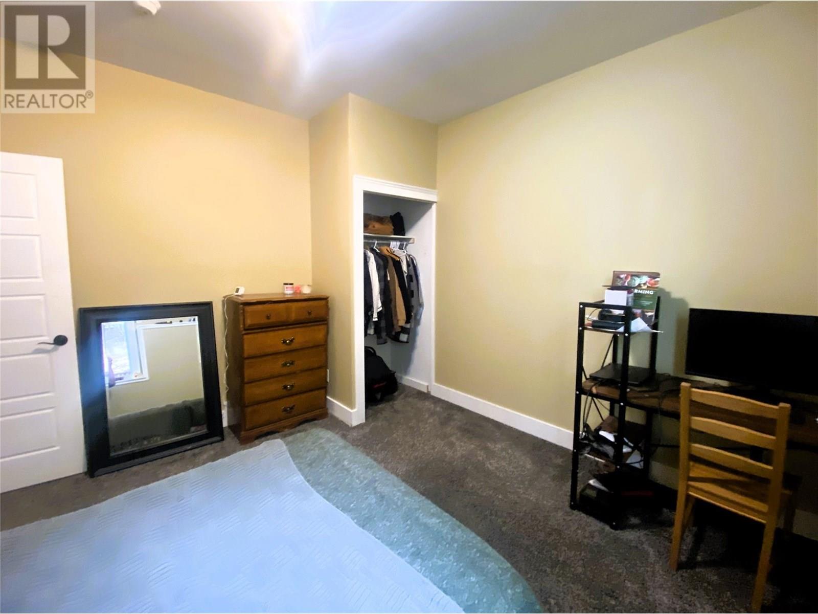 7463 Black Road SE, Salmon Arm