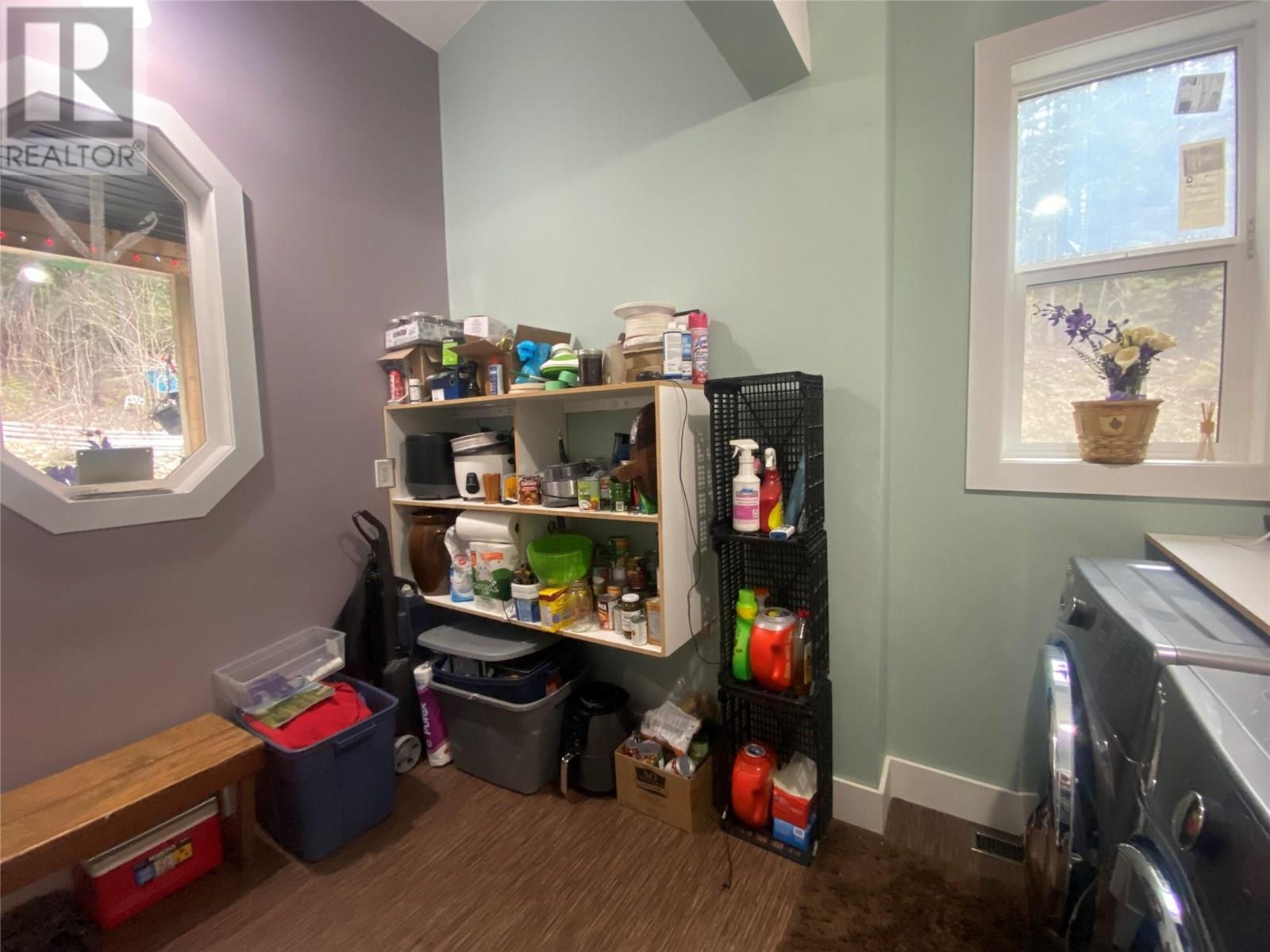 7463 Black Road SE, Salmon Arm