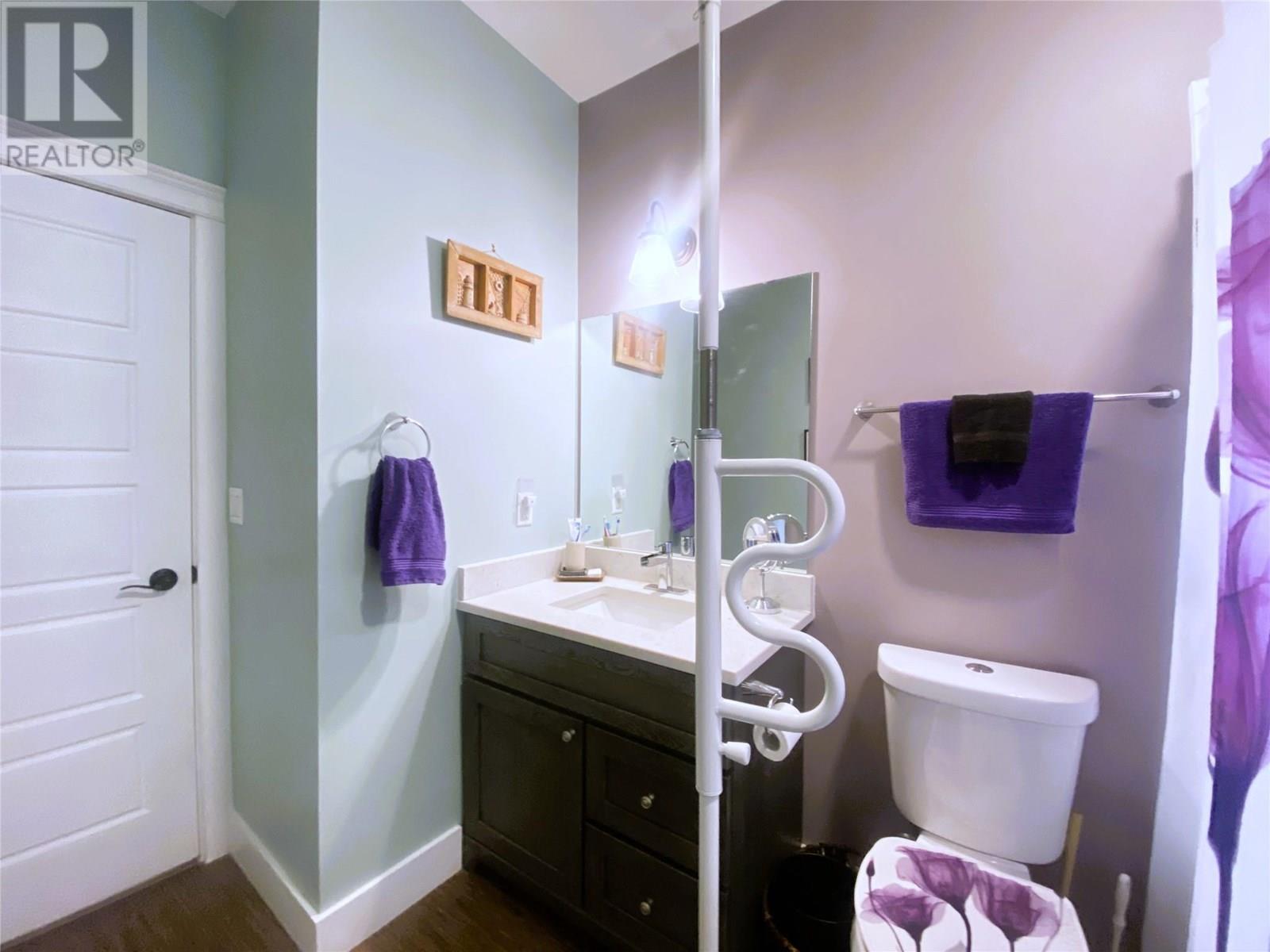 7463 Black Road SE, Salmon Arm