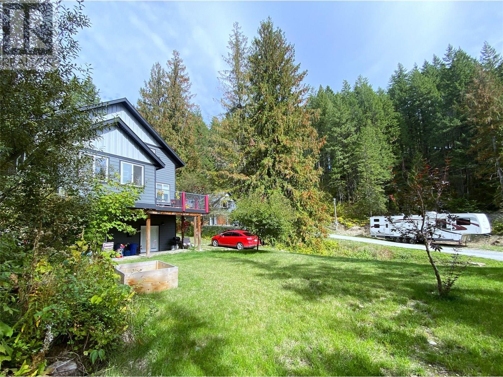7463 Black Road SE, Salmon Arm