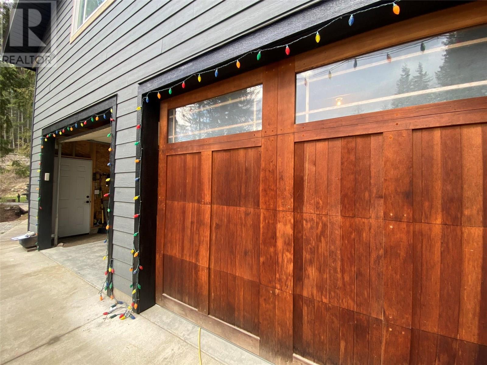 7463 Black Road SE, Salmon Arm