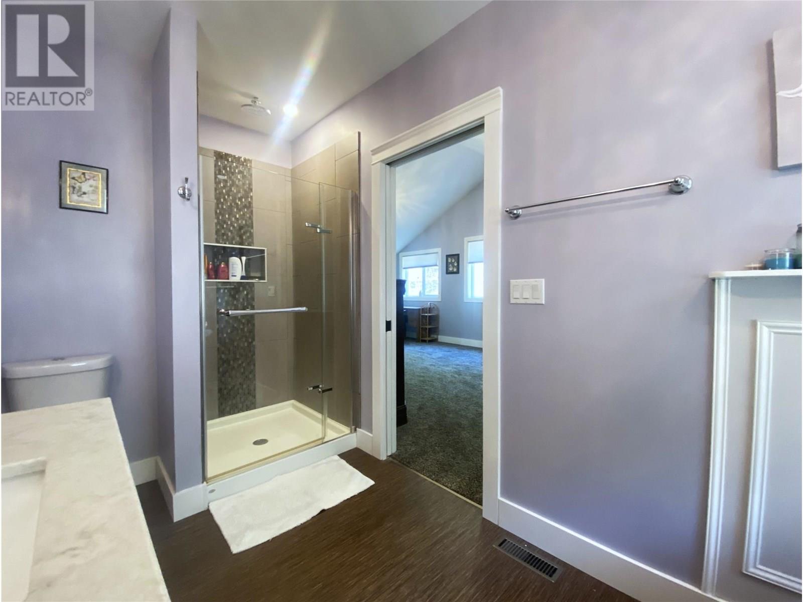 7463 Black Road SE, Salmon Arm