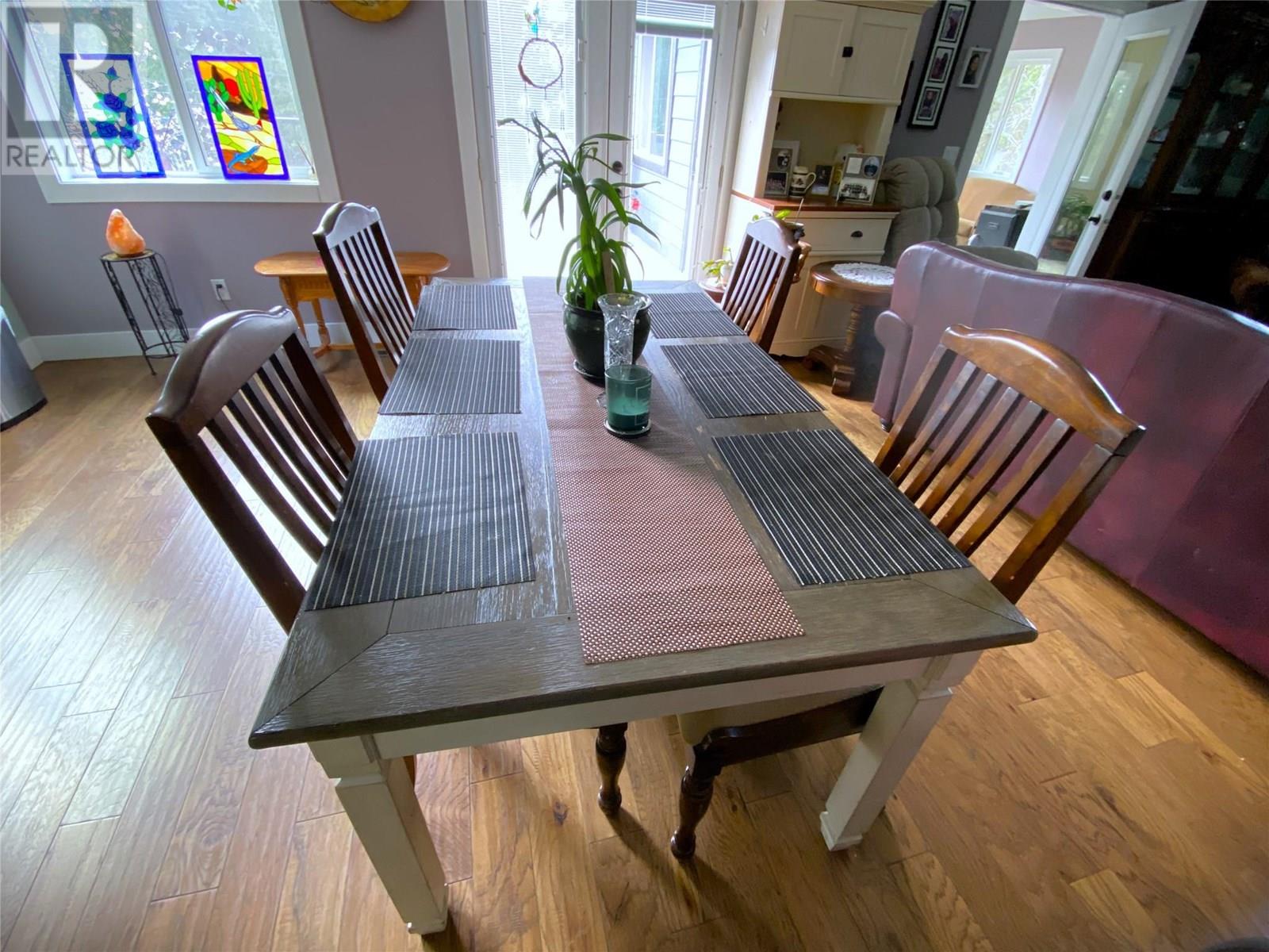 7463 Black Road SE, Salmon Arm