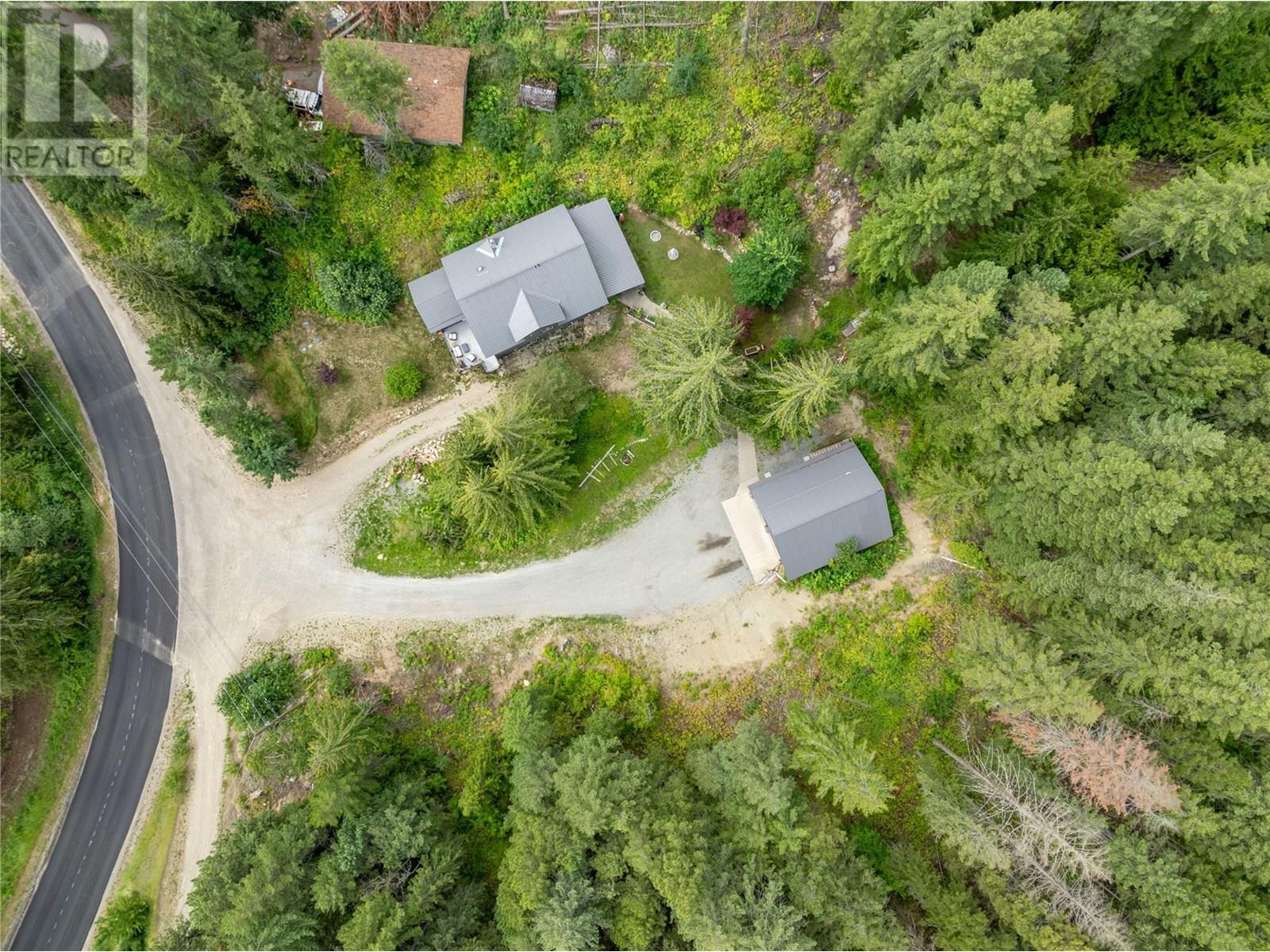 7463 Black Road SE, Salmon Arm