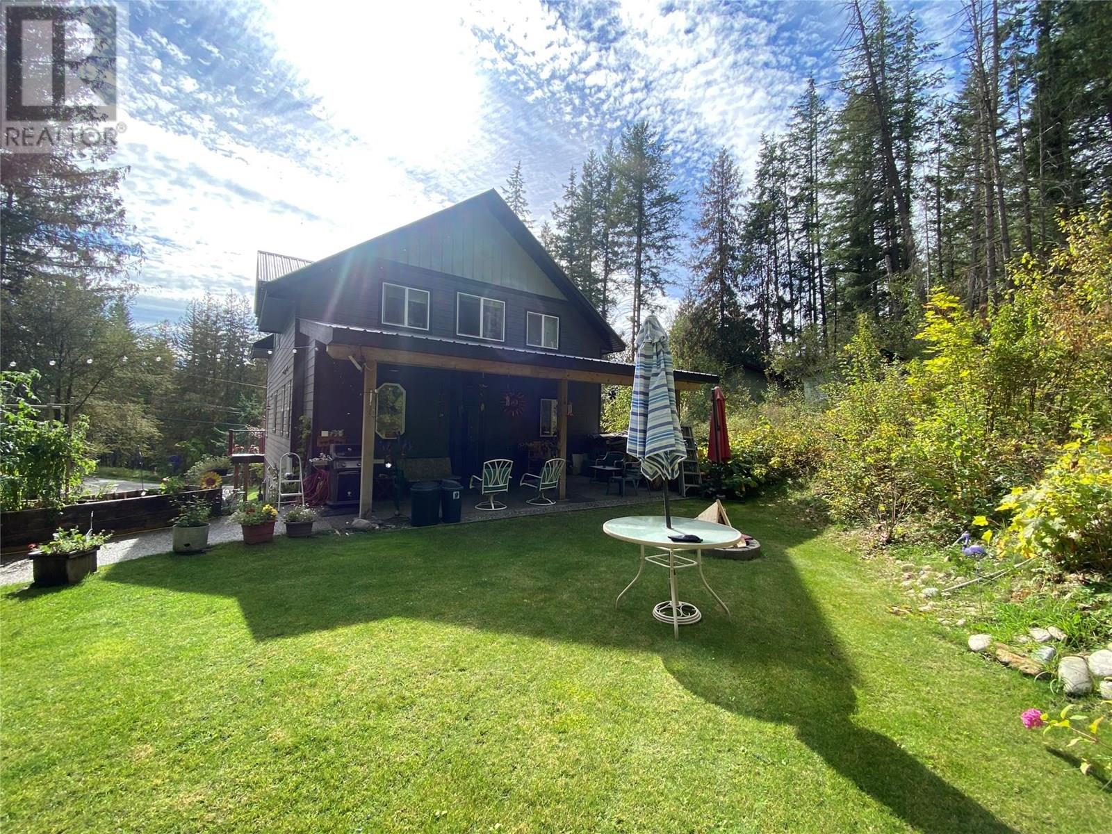 7463 Black Road SE, Salmon Arm