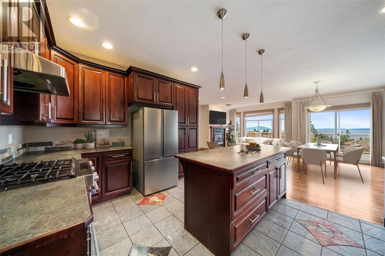 Photo 8 of 5529 Norton Rd, Nanaimo BC