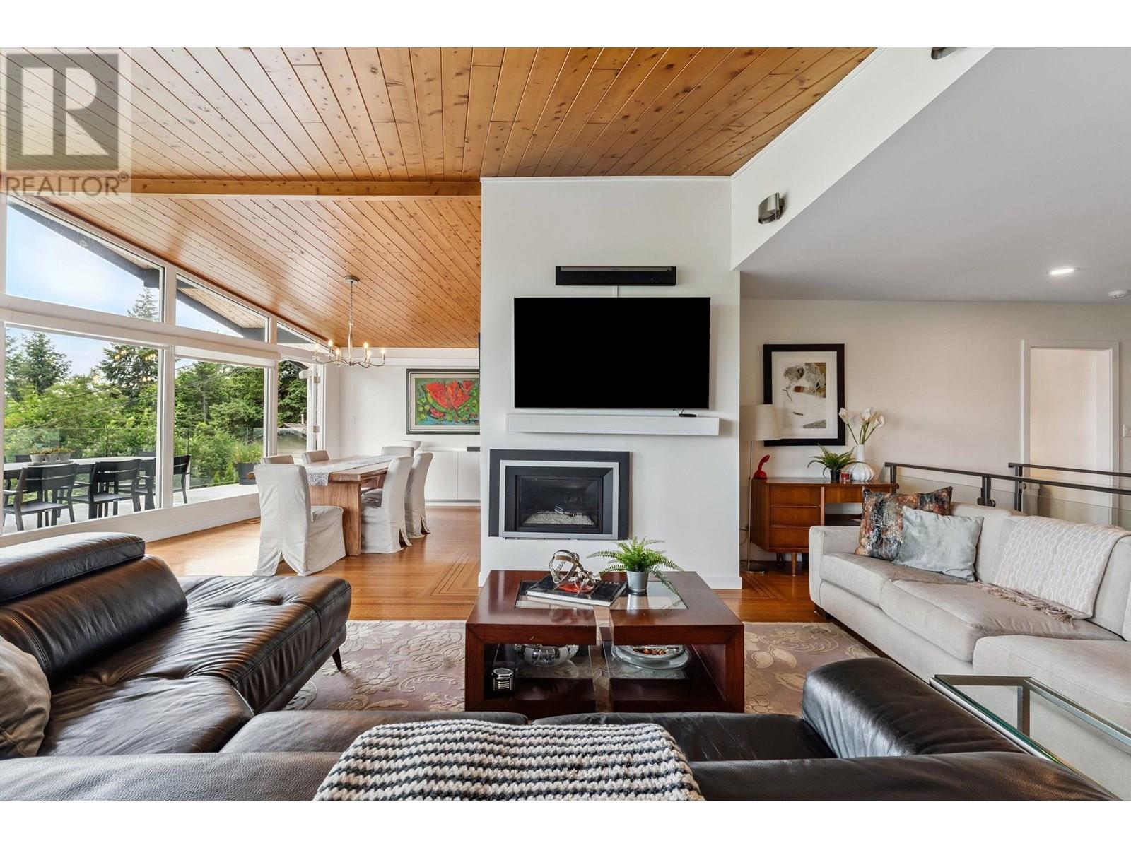 Photo 26 of 4375 Woodcrest Road, West Vancouver BC