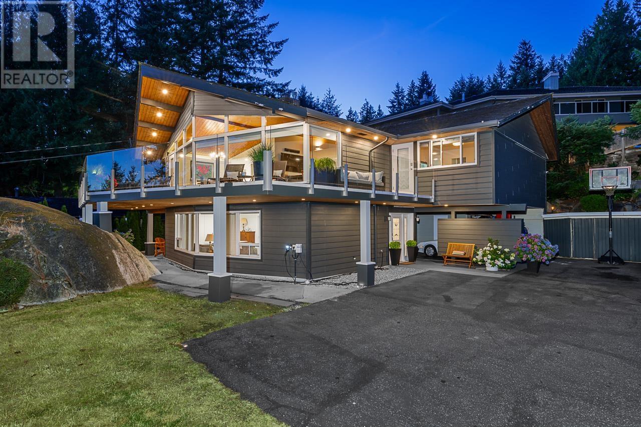 Photo 21 of 4375 Woodcrest Road, West Vancouver BC