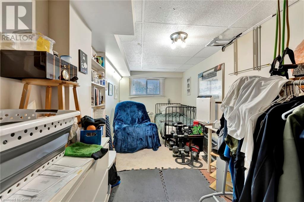 Photo 19 of 5032 Brady Avenue, Burlington ON