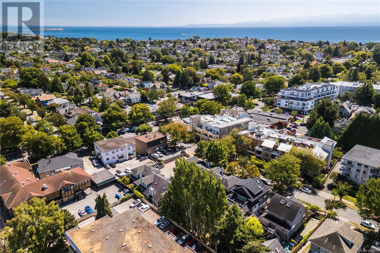 Photo 34 of 2 1060 Sutlej St, Victoria BC