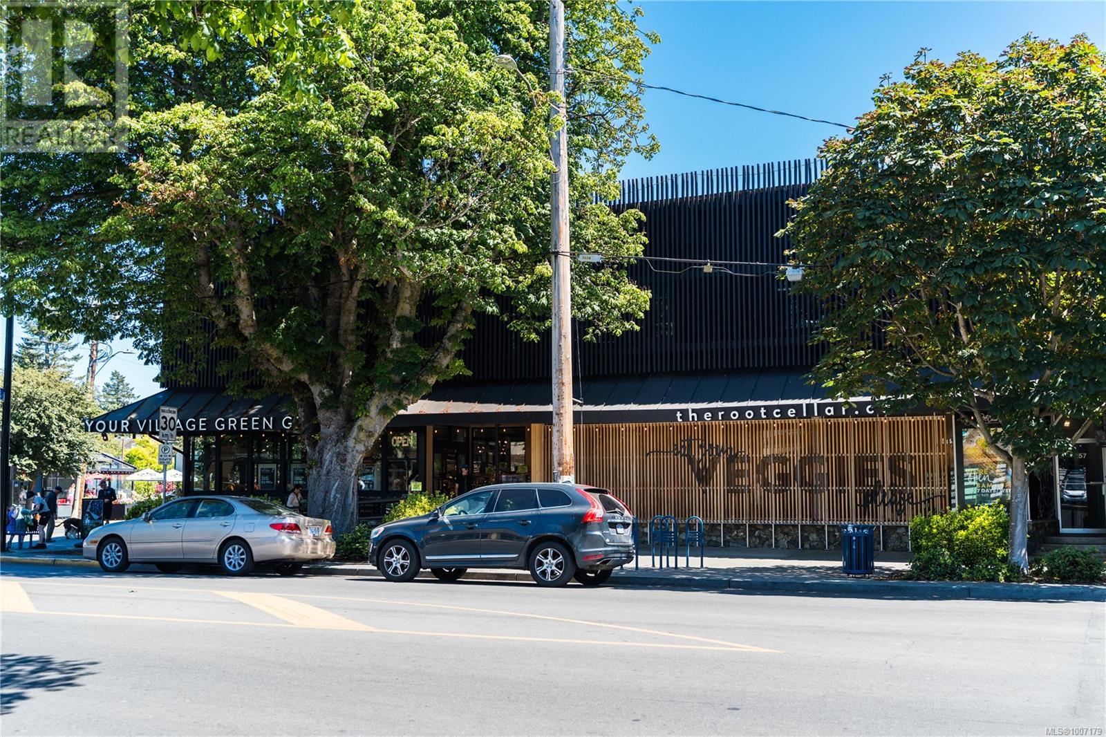 Photo 36 of 2 1060 Sutlej St, Victoria BC