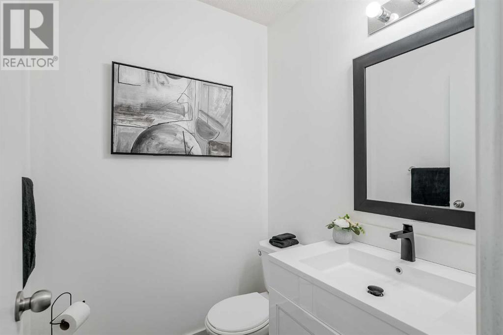 Single Family House 4 Level for Sale in  Whitefield Drive NE Whitehorn Calgary 