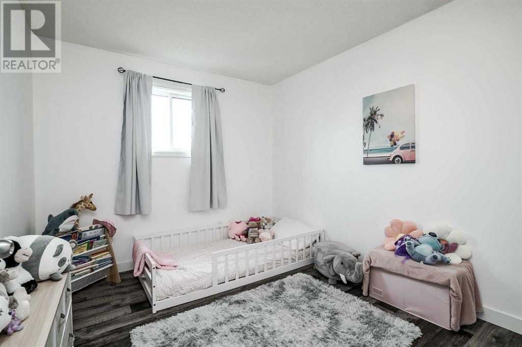 Single Family House 4 Level for Sale in  Whitefield Drive NE Whitehorn Calgary 