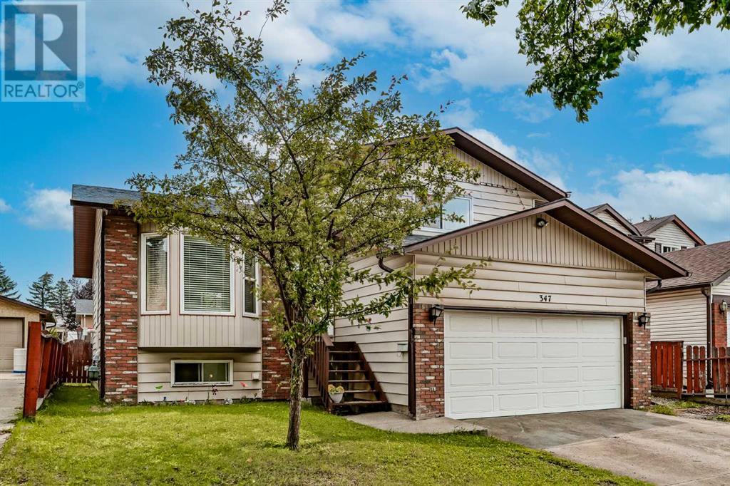 Single Family House 4 Level for Sale in  Whitefield Drive NE Whitehorn Calgary 